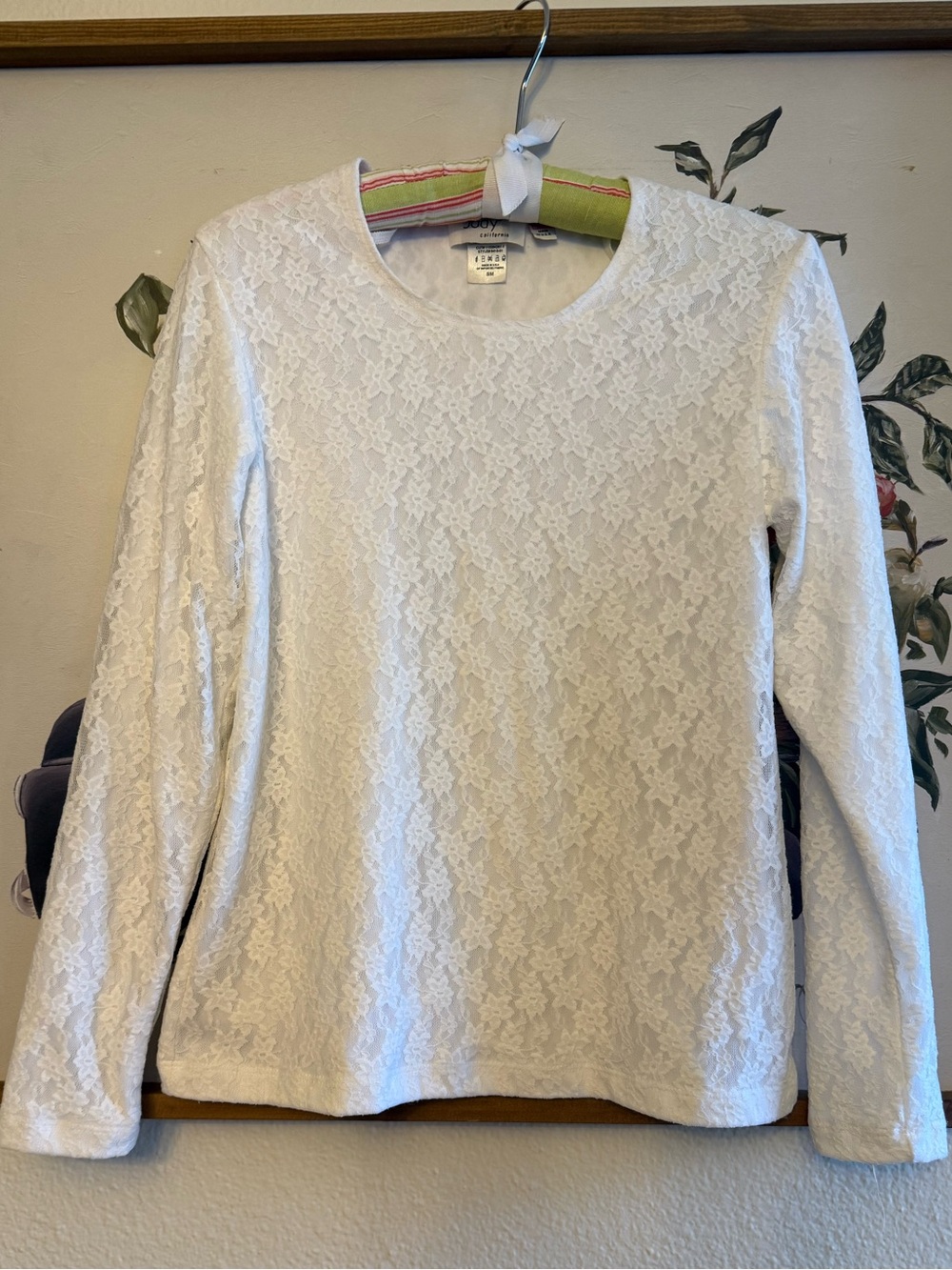 Jody California White Lace Long-Sleeve Topped